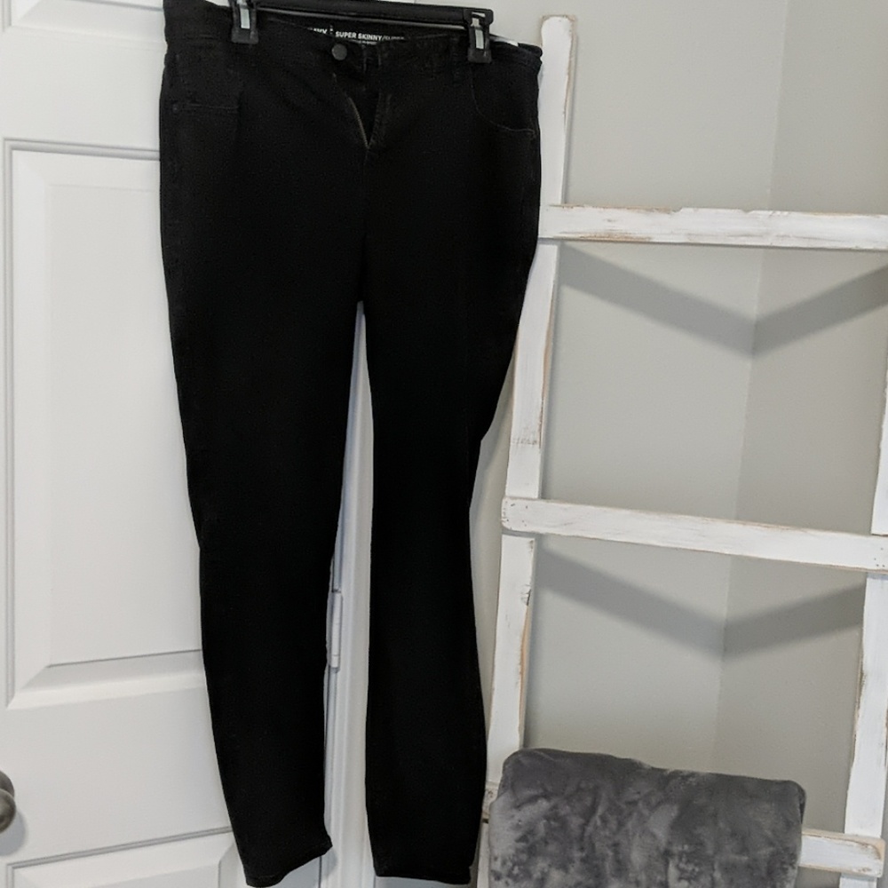 Old Navy Black Skinny Jeans